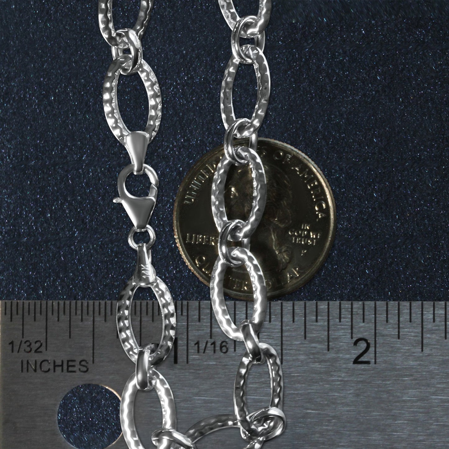 Textured Oval Link Bracelet in 14k White Gold (8.60 mm)