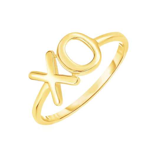 14K yellow gold XO ring with love-inspired design.