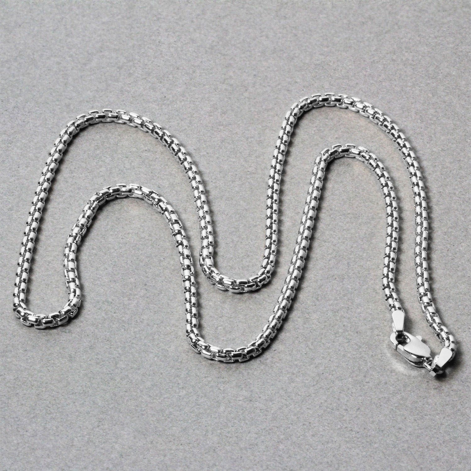 14K White Gold Round Box Chain – Solid 2.5mm Design